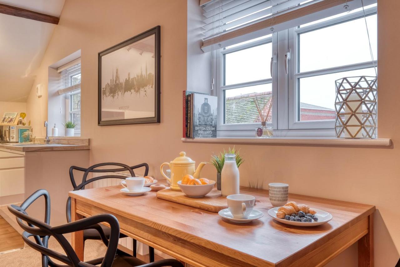 The Station Loft City Centre 1-Bed Apartment Worcester Exterior foto